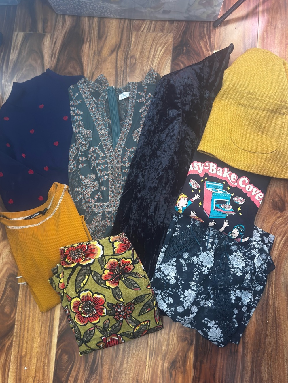Size Small Lot Bundle